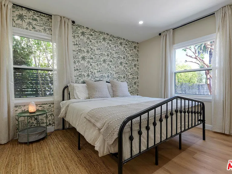 4147 Marcasel Ave — Photo 34
