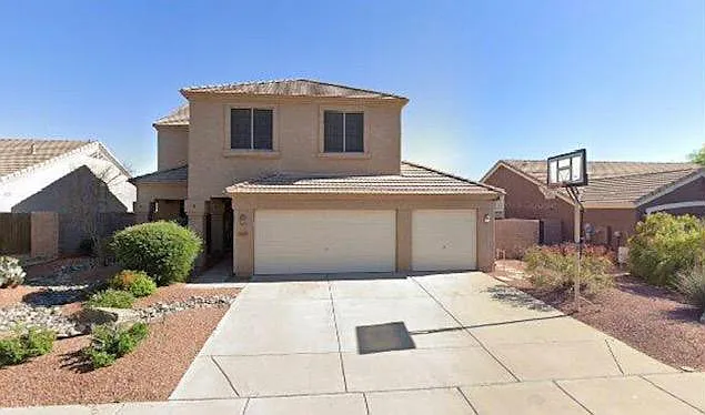 4209 E Spur Dr — Photo 1