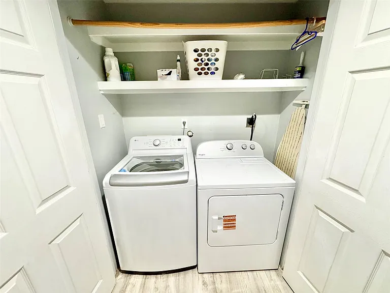 102 Mechanic St — Photo 22