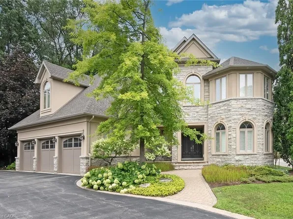 259 Wilton St, Burlington, ON L7N 1V8