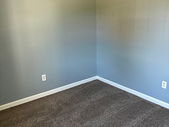 5th image of 29 Jean St #A
