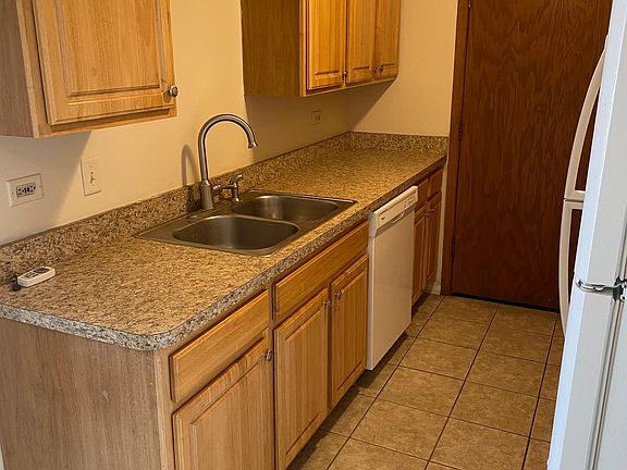5th image of 12810 Hill Dr APT 7