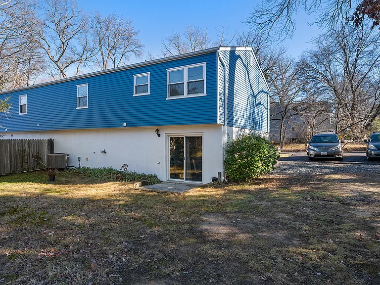 330 Benfield Rd — Photo 24