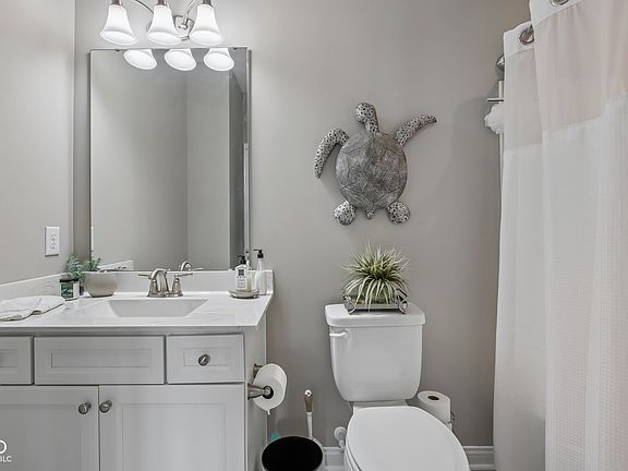 4th image of 5386 Treeview Ct