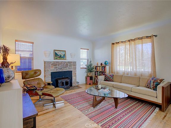 4th image of 148 E 23rd St