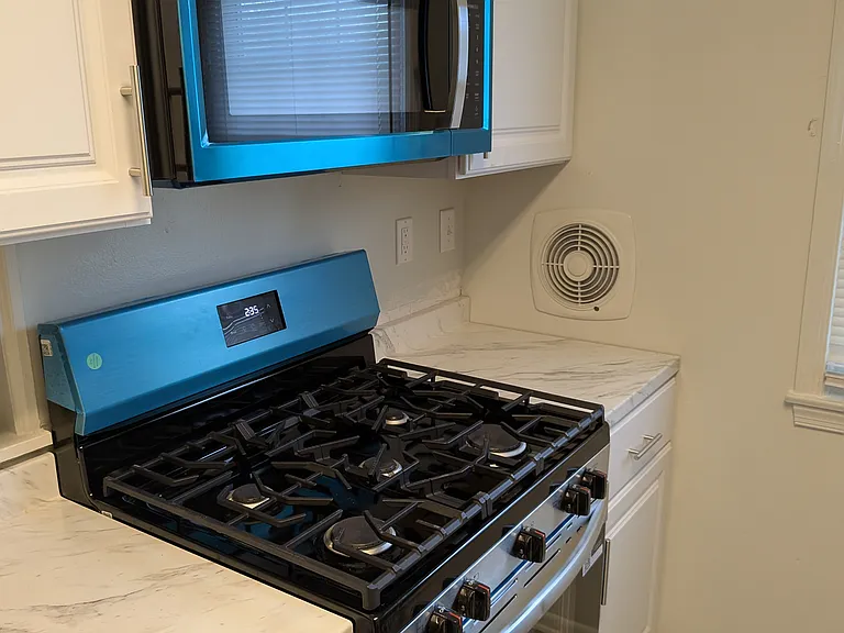 91 Watkins Park Dr — Photo 6