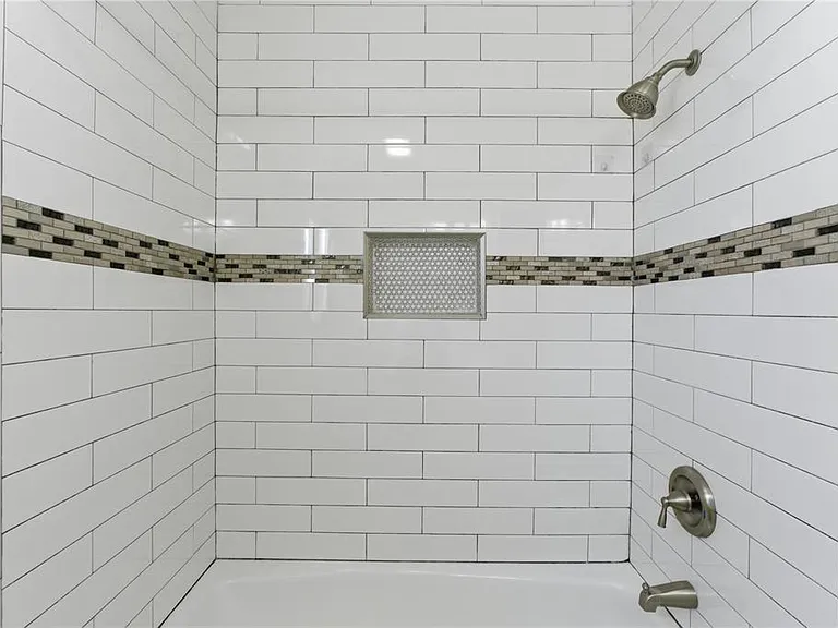 7005 N Duncan Ave #A — Photo 17