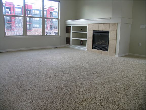 Large living area w gas fireplace