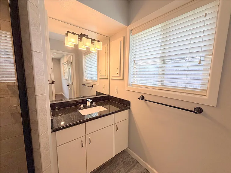 5019 Yarwell Dr — Photo 22