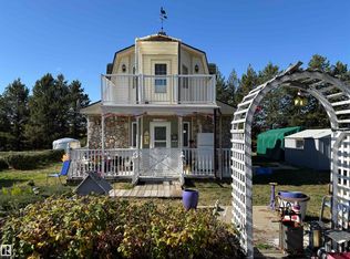 140 Russel Dr, Horseshoe Bay, AB T0A3B0