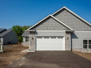 5695 Roy's Rdg #1, Loves Park, IL 61111