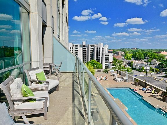 3rd image of 900 20th Ave S APT 808