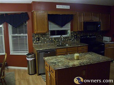 4th image of 323 Green Fields Ct