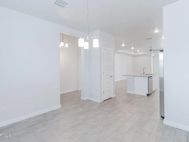 12832 Haxby St — Photo 17