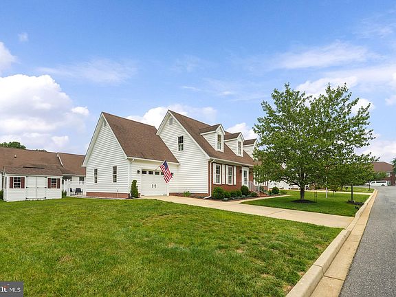 4th image of 41464 Helen Marie Ct