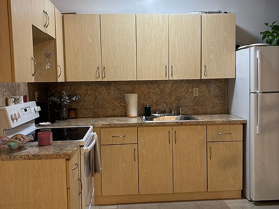 2nd image of 215 Calabria Ave APT 9