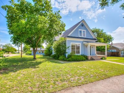 810 N 6th St, Ballinger, TX, 76821