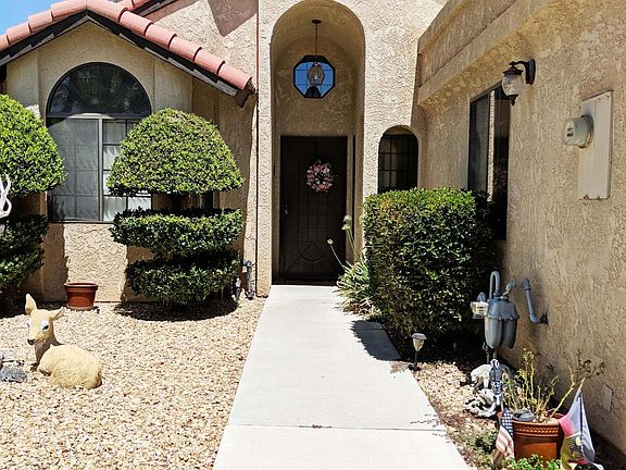 4th image of 19050 Cedar Dr