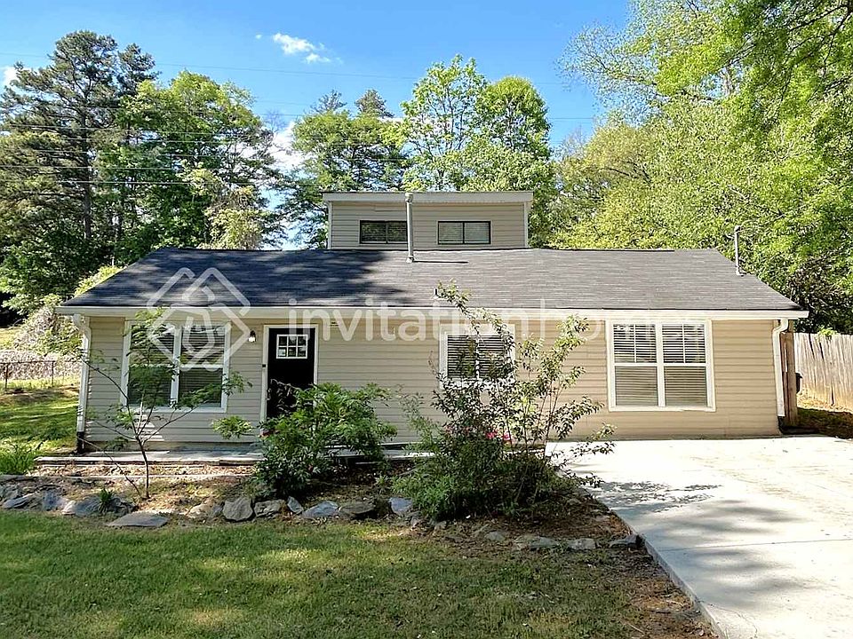 1st image of 1816 Waldrep Cir SE