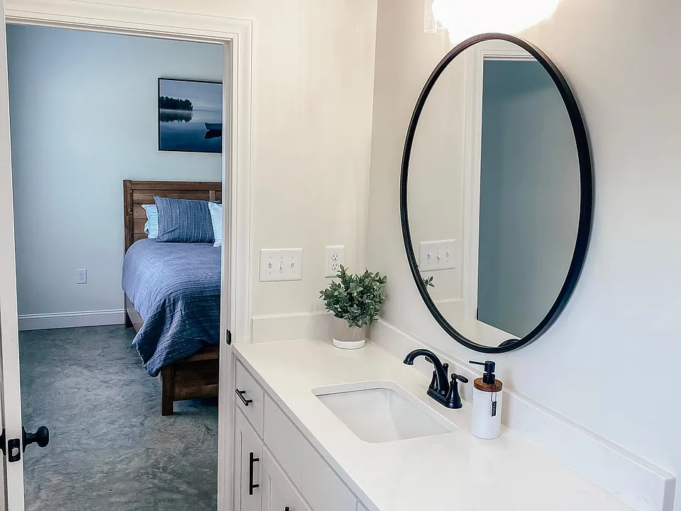 Main bathroom attached to bedroom
