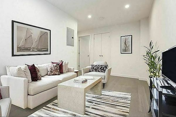 1st image of 314 W 39th St APT 2W