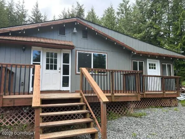 224 Christopher Rd, Ketchikan, AK 99901