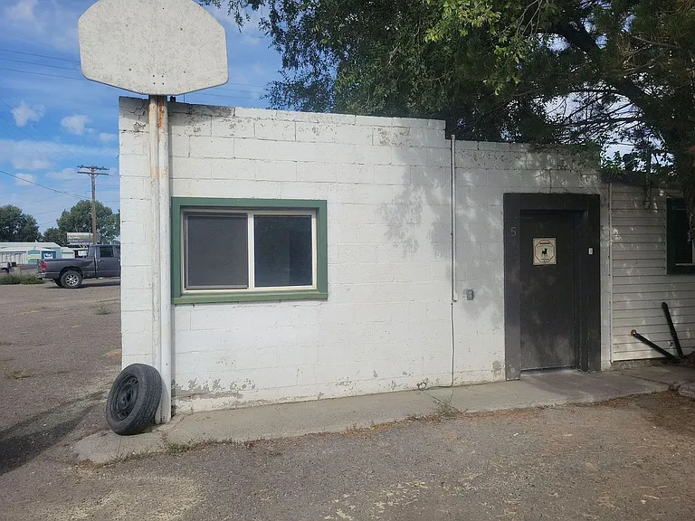 324 Highway 30 — Photo 9