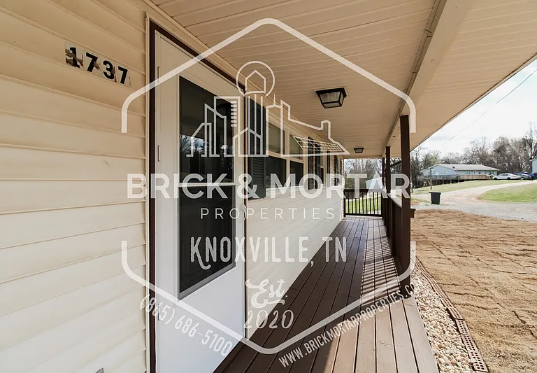 1737 Lively Rd — Photo 3