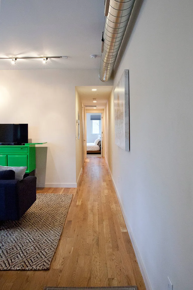 1600 Jefferson Park Ave #27b4b3797 photo 1