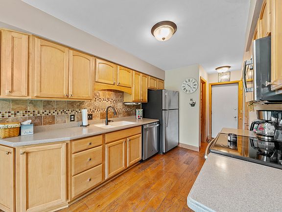 3rd image of 1837 Kerrybrook Ct #0