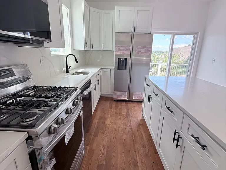 41 Sampson St #1 — Photo 17