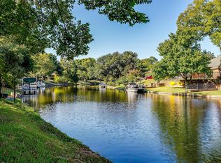 1308 Crowley Rd, Arlington, TX 76012