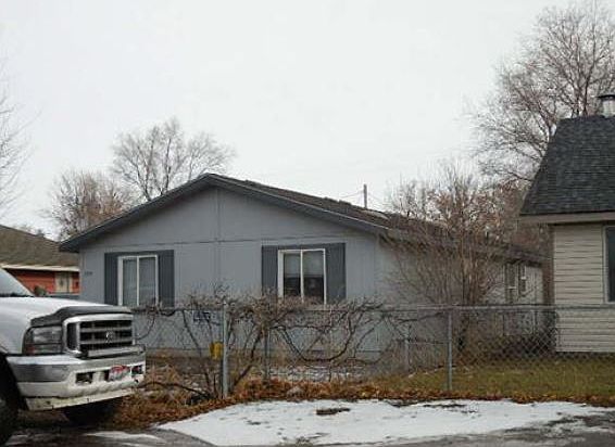 2nd image of 232 Ash St
