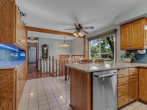 5th image of 505 Brookwood Ln