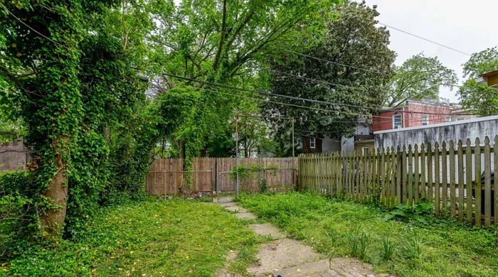 400 Calvin Ave — Photo 20