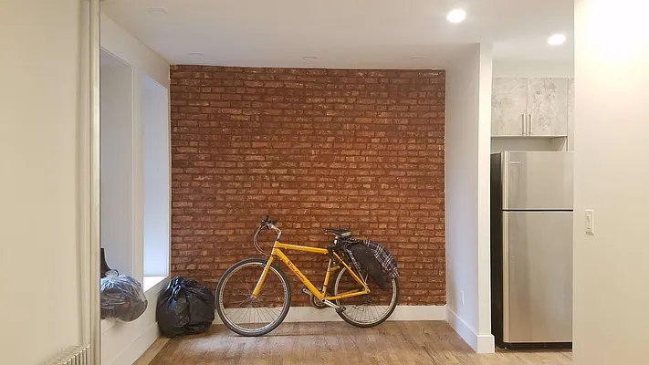 Rented by The Hamilton Group | media 12