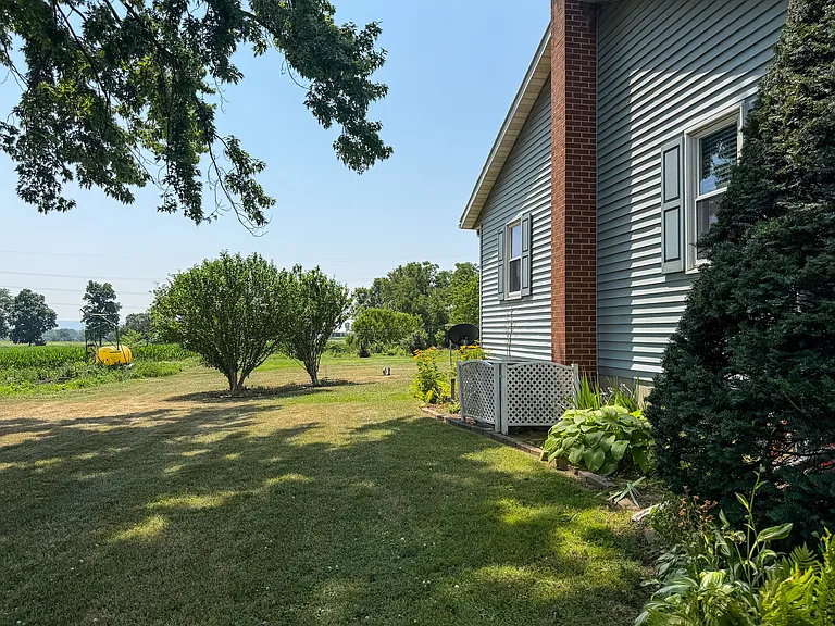 213 Hahnstown Rd — Photo 28