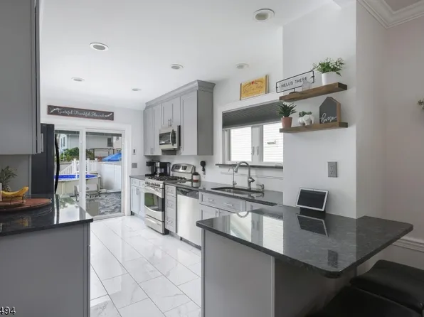 149 E Clay Ave, Roselle Park Boro, NJ 07204