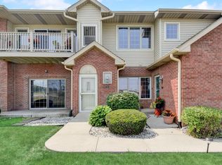 6818 53rd St UNIT 12, Kenosha, WI 53144
