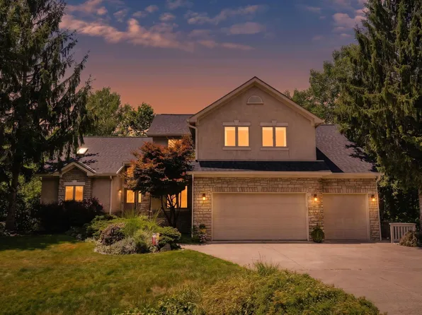 3694 Waverly Place Dr, Lewis Center, OH 43035