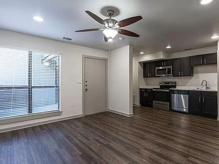 Apartments at M-Street — Photo 21