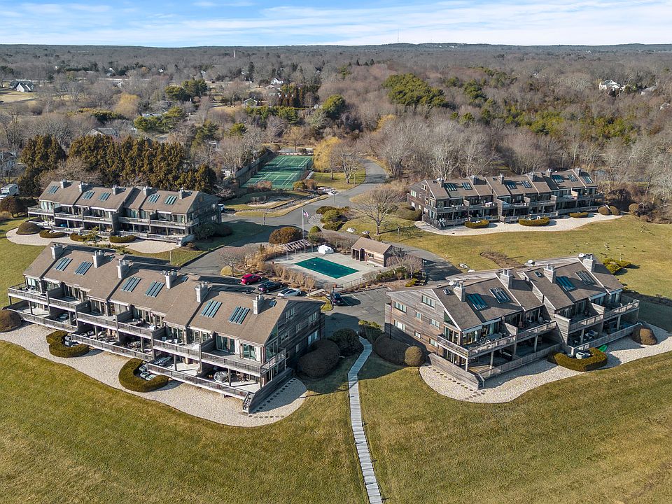 59 Watchogue Ave East Moriches NY Zillow