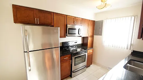 7323 Marlborough Ave #UP Photo 1