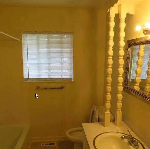 4216 Woodworth Ave — Photo 3