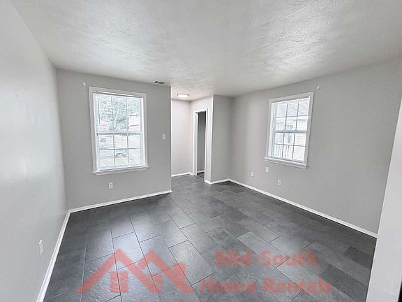 3rd image of 1236 Effie Rd