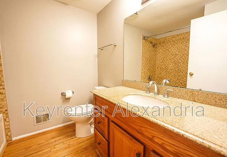 5901 Beech Tree Dr — Photo 14