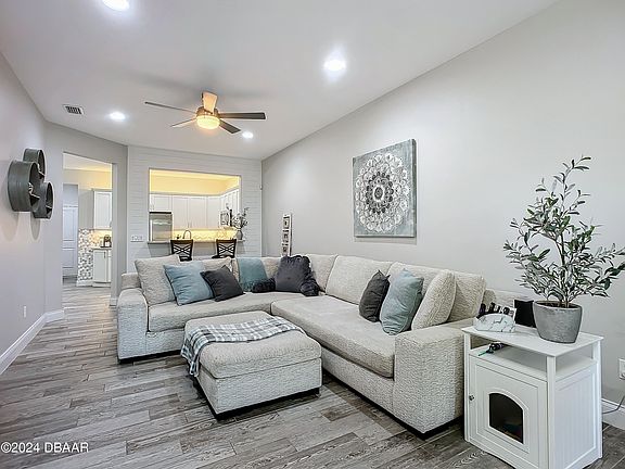 5th image of 3408 Medici Blvd