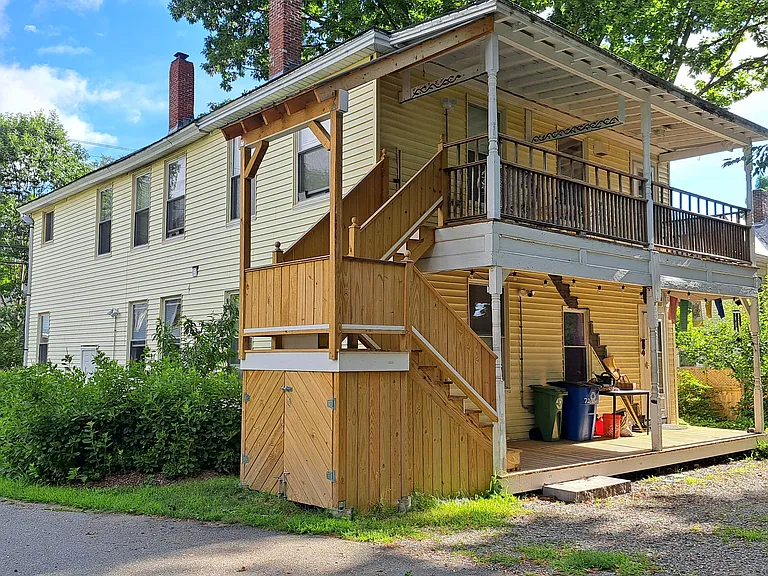 72 Grove St — Photo 17