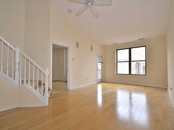 3rd image of 26 Avenue At Port Imperial APT 407