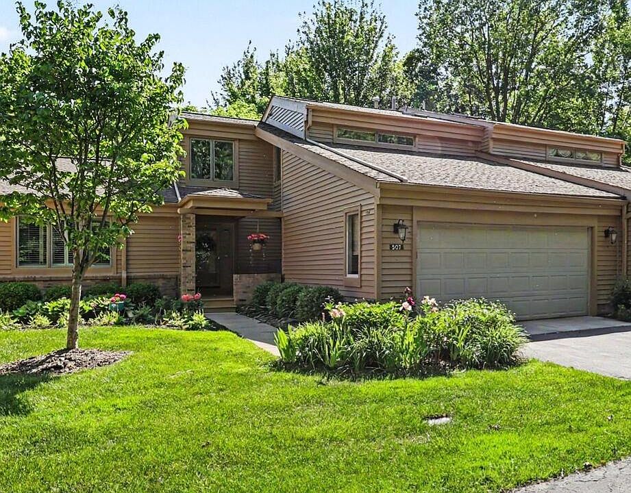 1st image of 507 Woodgrove Dr Unit 31
